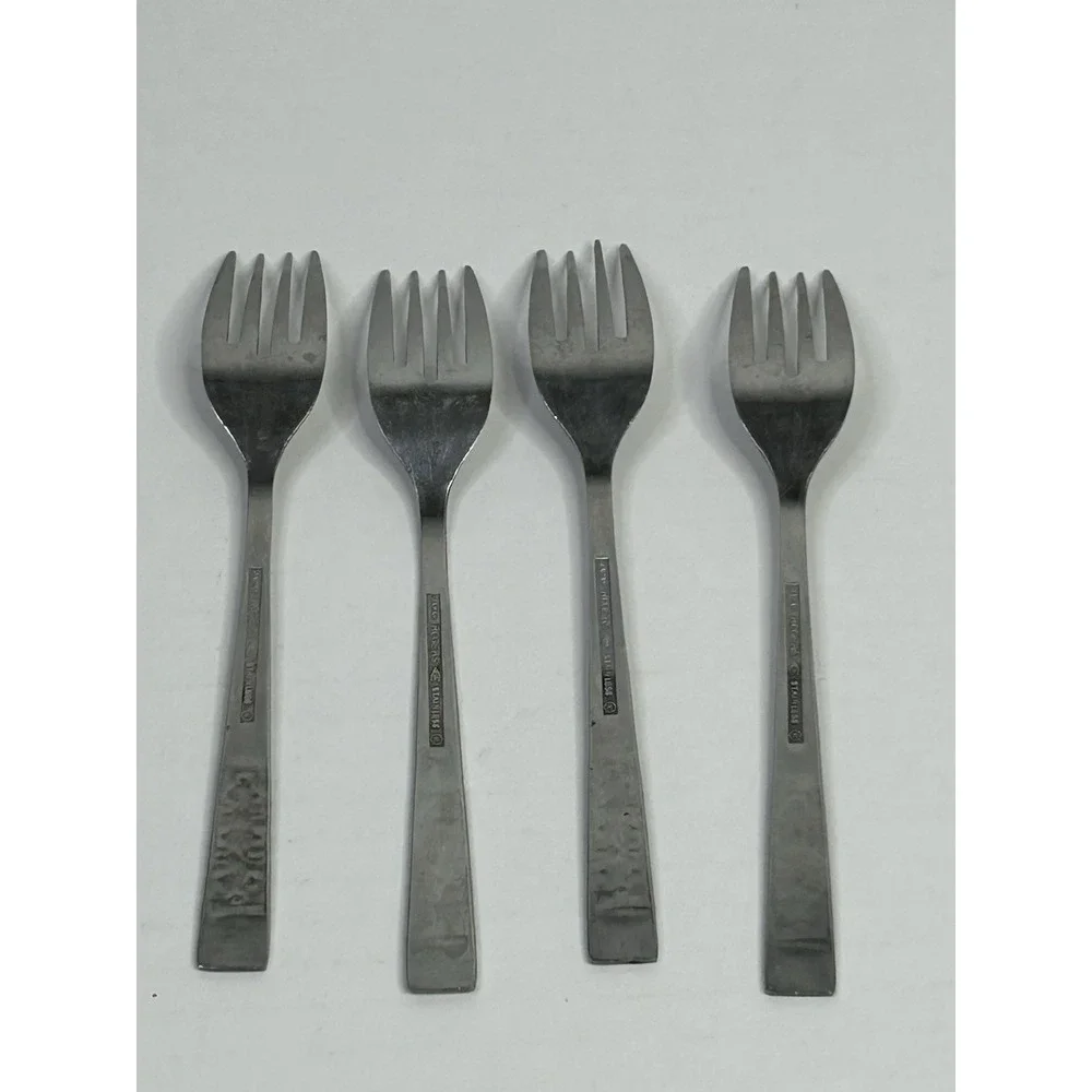 Stanley Roberts Rogers Co Salad Forks Stainless Steel CASA VISTA Lot of 4